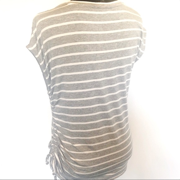 BANANA REPUBLIC | grey and white striped top.  size M NWOT - Picture 6 of 14
